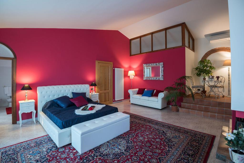 Hotel Il Casale Relais San Giuliano Terme Zimmer foto